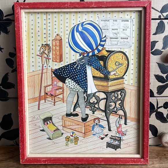 ❤️Little Ivy Holly Hobby Set of 2 Vintage Framed pictures. - Picture 3 of 6